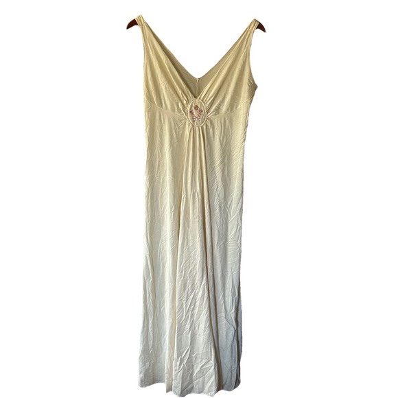Binni Other - Vintage Binni Ivory Sleeveless Nylon Maxi Night Gown Floral Embroidered Size M